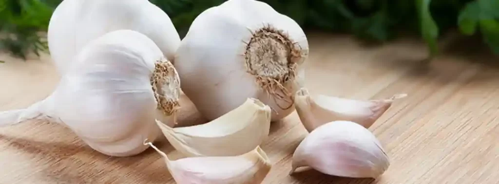 10 Alimentos esenciales para combatir la celulitis 10 Alimentos esenciales para combatir la celulitis: ajo