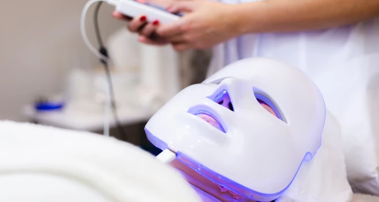 Rejuvenecimiento Facial mascara led