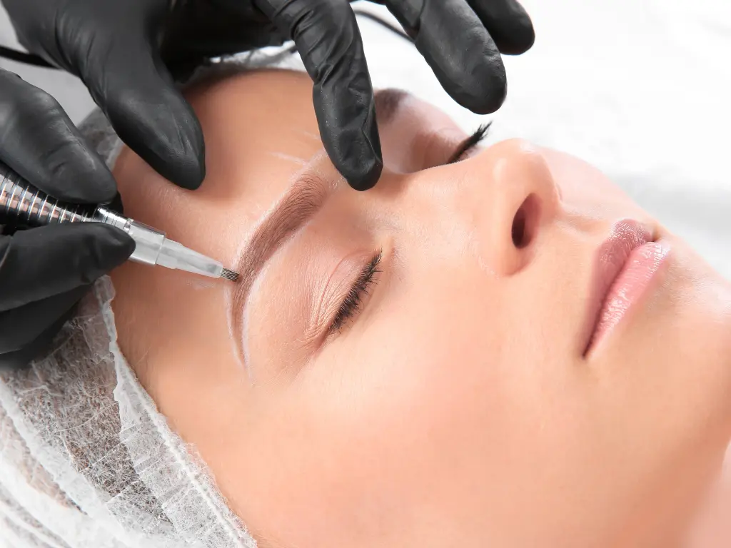 Descubre Cuánto Dura la Micropigmentación de Cejas